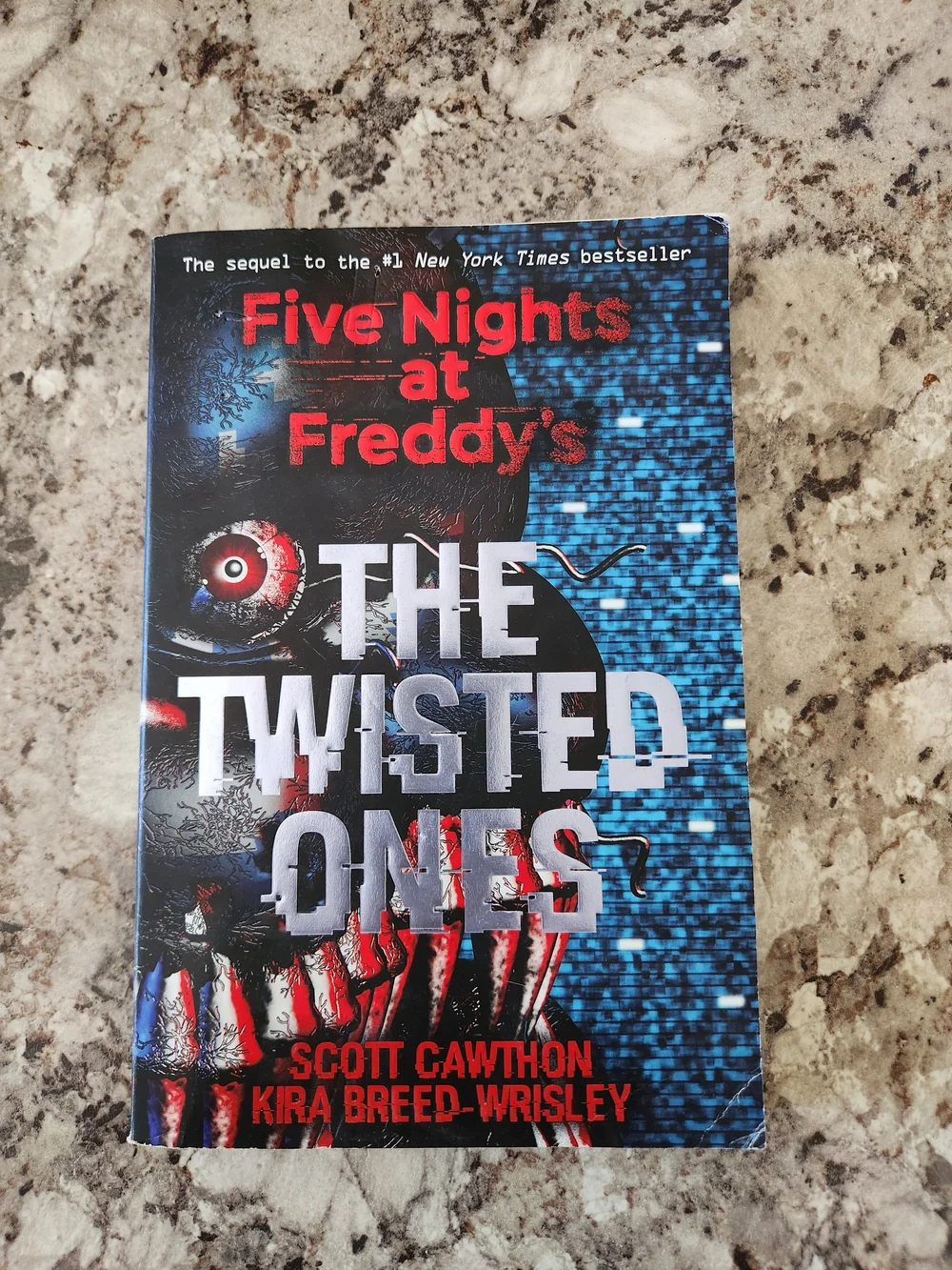 Five Nights at Freddy's: The Twisted Ones - Horror Paperback (Blue/Red)
